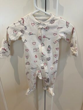 Carters 3m Pink & Gray Love Print